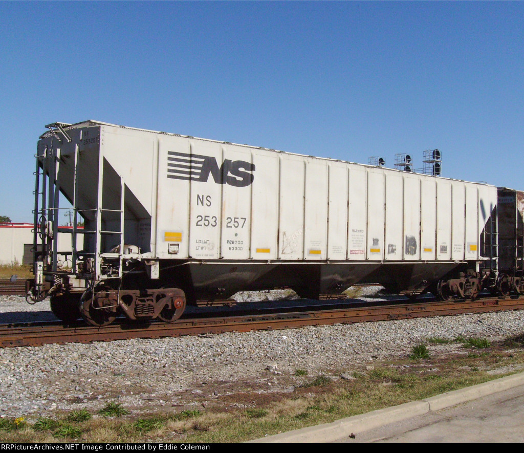 NS 253257 (ex-NW 176653)